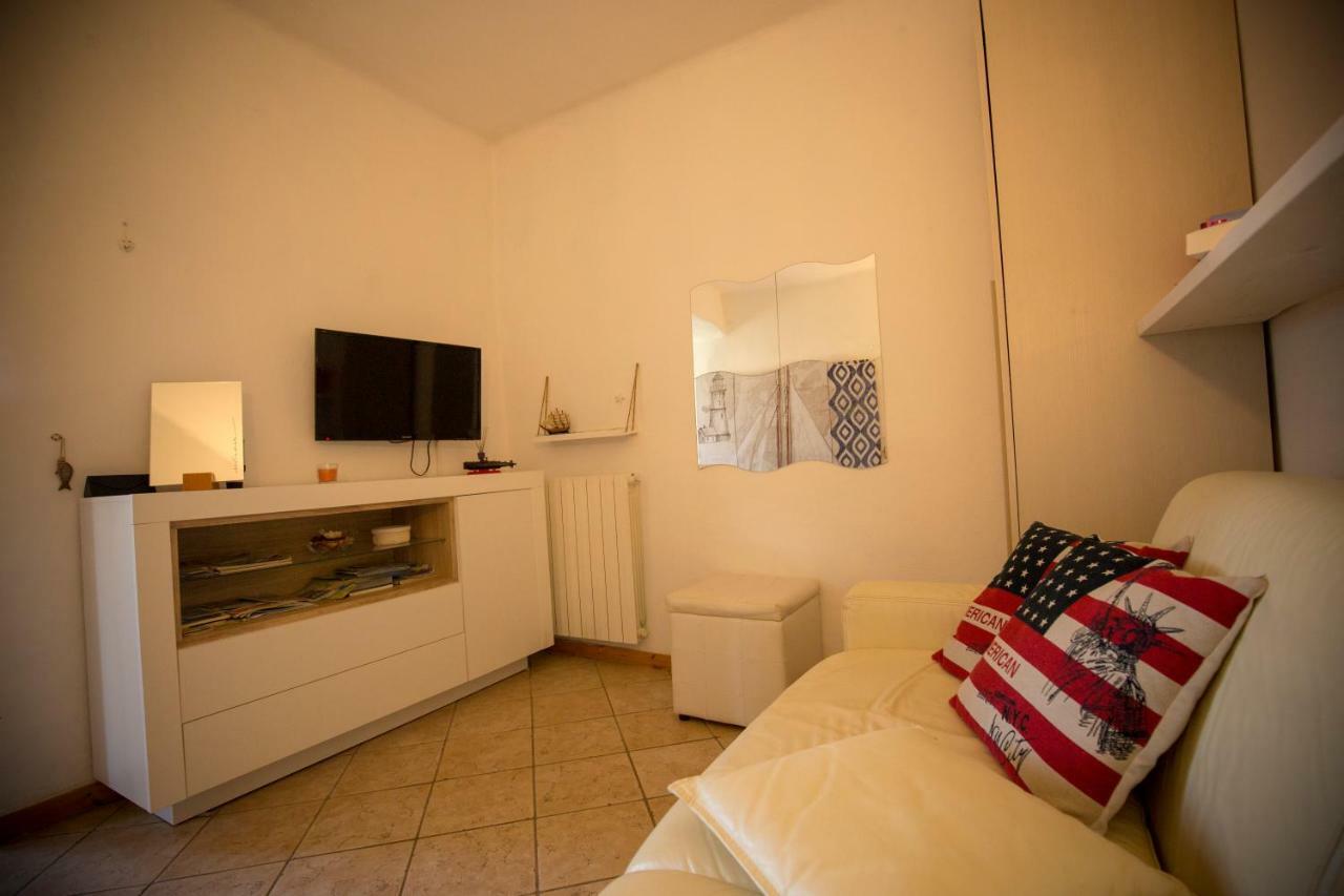 Tre Pini Apartment ลาสเปเซีย ภายนอก รูปภาพ